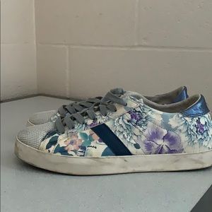 Steve Madden sneakers